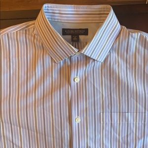 Banana Republic Men’s Button Down Dress Shirt